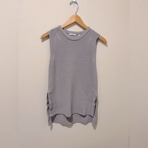 HALSTON SLEEVELESS KNIT SWEATER ~ size small